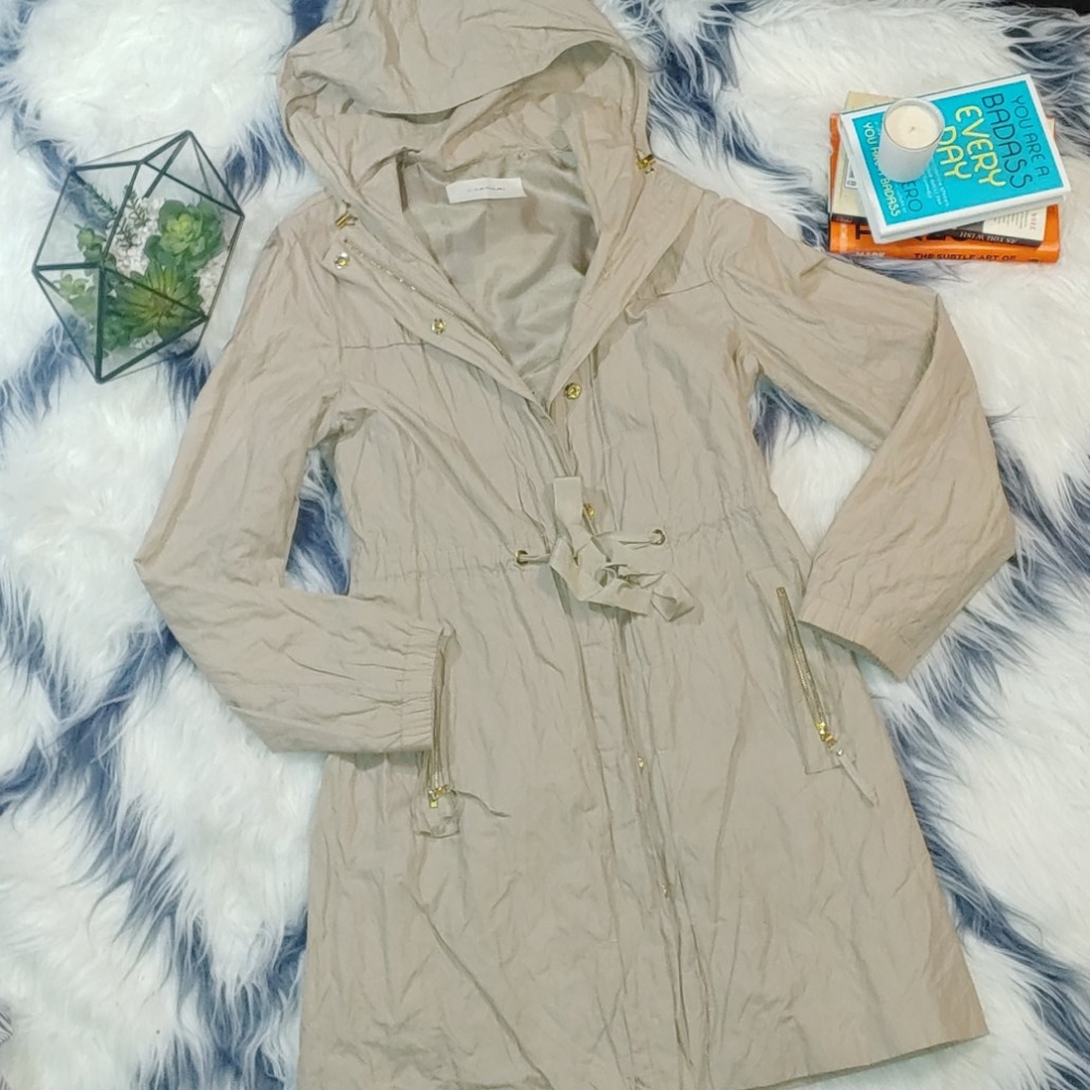 T Tahari Khaki Raincoat